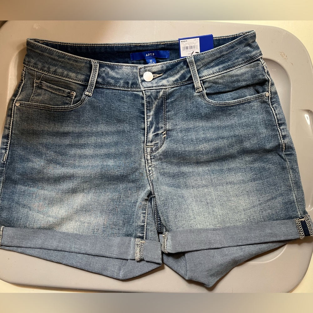 Women’s shorts